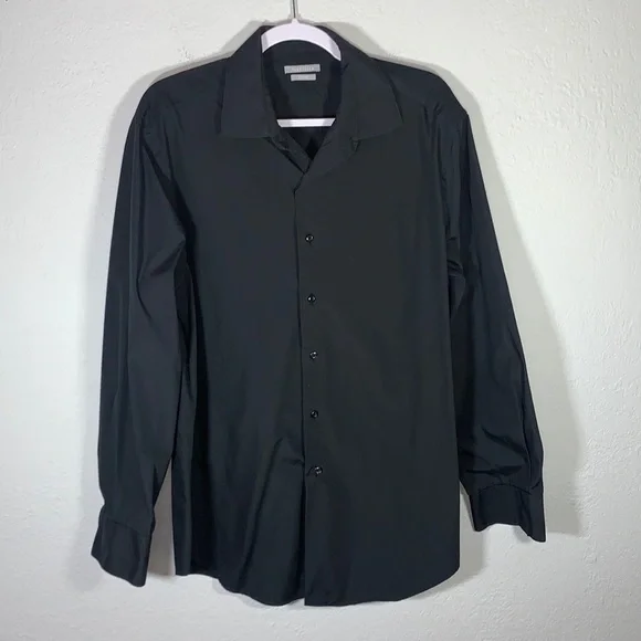 Van Heusen Fitted Black Button Up Dress Shirt Size Neck 17 - Picture 5 of 5